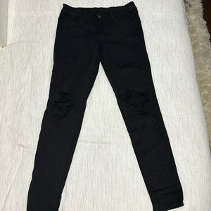 NWT AMERICAN EAGLE BLACK RIPPED JEANS